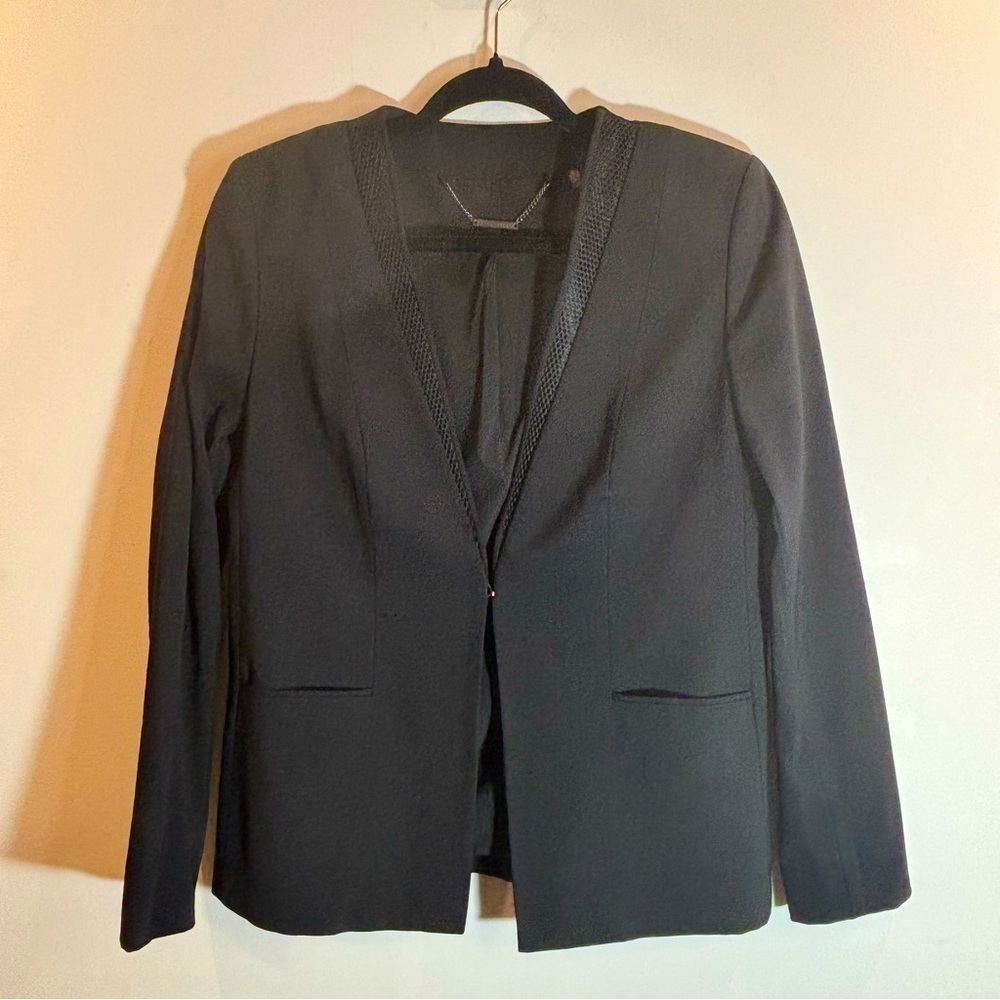 ELIE TAHARI Sz 10 Perforated Lapel Collar Shoulder Pad Pockets Blazer Jacket
